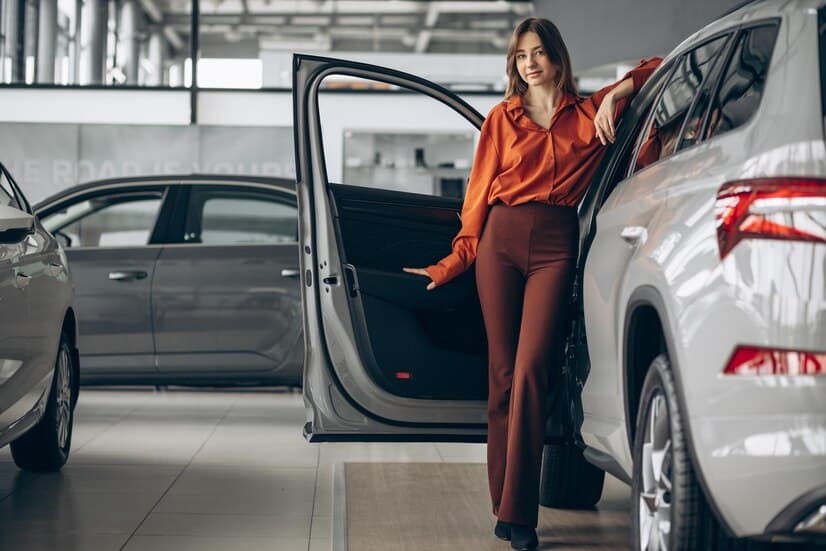 How to Rent a Car in Dubai Without a Credit Card: A Guide
